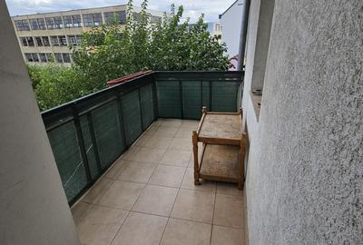 Apartament cu 3 camere decomandat în Central - 2