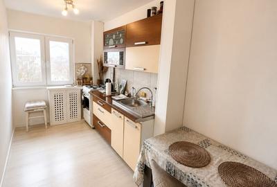 Apartament cu 2 camere decomandat în Rovine