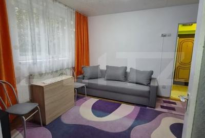 Apartament cu 2 camere semidecomandat, mobilat în Micro 1