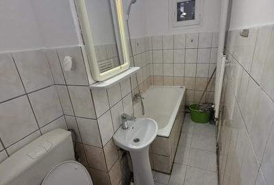 Apartament cu 2 camere semidecomandat în Olimpia-Stadion