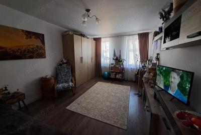Casă cu Canalizare în Central