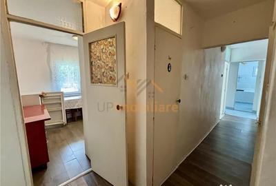 Apartament cu 3 camere decomandat în Decebal