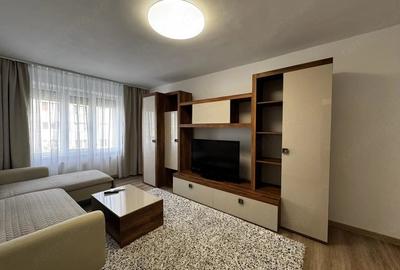 Apartament cu 3 camere decomandat în Circumvalațiunii