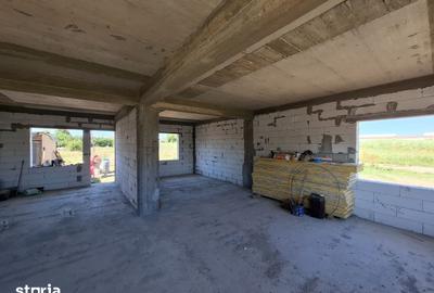 Casă cu 5 camere cu Teren 221 Mp în Vest - 3