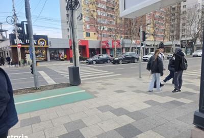 Spațiu comercial, de 58 mp, în Central