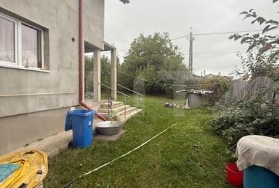 Casă cu 4 camere în Șcheia