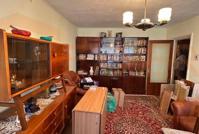 Apartament cu 4 camere decomandat în Poarta 6 - 2