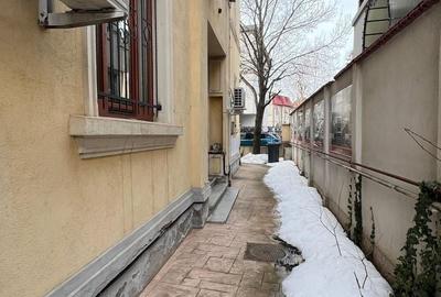 Casă individuală cu 10 camere cu Canalizare în Cotroceni - 16