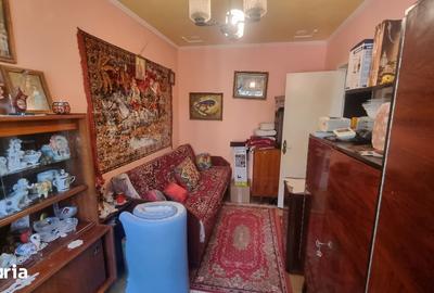 Apartament cu 2 camere nedecomandat în Nufărul