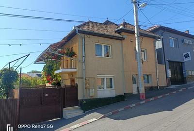 Casă individuală cu 5 camere cu Piscina în Reghin - 2