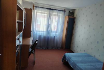 Apartament cu 4 camere decomandat în Central - 4