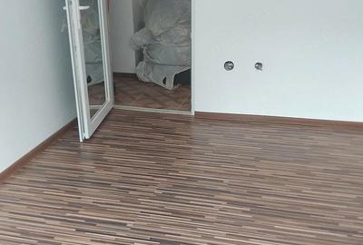 Apartament cu 3 camere decomandat în Topleț - 6