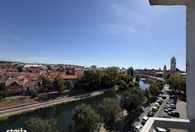 Apartament cu 4 camere în Ultracentral