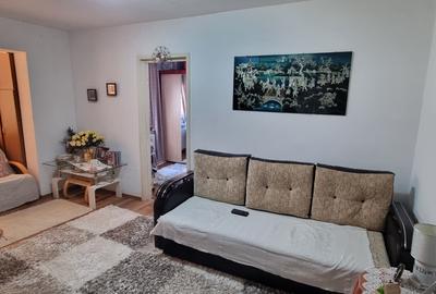 Apartament cu 2 camere semidecomandat în Km 4-5 - 3