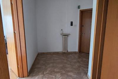 Apartament cu 4 camere semidecomandat în P-ța Romană - 15