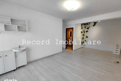 Spațiu comercial, de 40 mp, în Florești