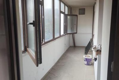 Apartament cu 2 camere decomandat în Nicolina