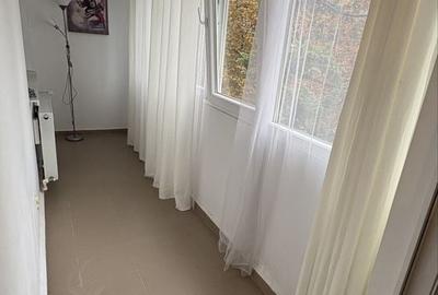 Apartament cu 2 camere semidecomandat în Gorjului