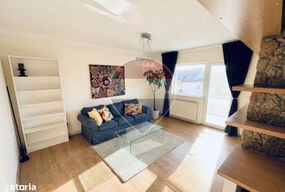 Apartament cu 4 camere decomandat în Ștrand