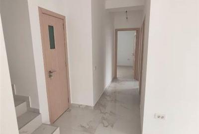 Casă cu 4 camere cu Teren 280 Mp în Alexandriei - 3