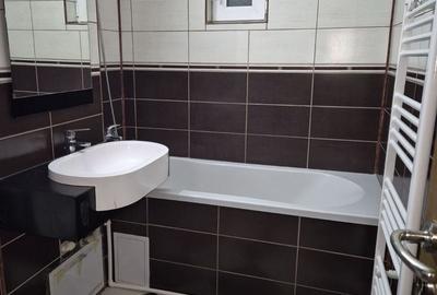 Apartament cu 2 camere semidecomandat în Broșteni - 3