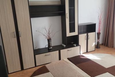 Apartament cu 2 camere decomandat, mobilat în Doamna Ghica