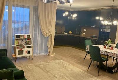 Apartament cu 3 camere decomandat, mobilat în Aradului