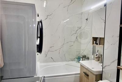 Apartament cu 3 camere în Alexandru cel Bun