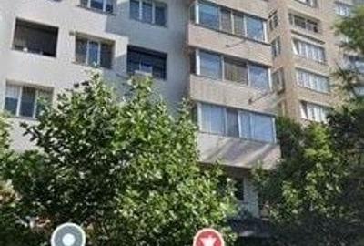Apartament cu 2 camere decomandat în Baba Novac