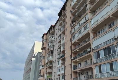 Apartament cu 3 camere în Văcăresti