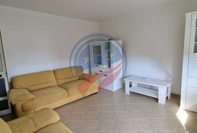 Apartament cu 2 camere decomandat în Calea București