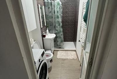 Garsonieră decomandată în Central