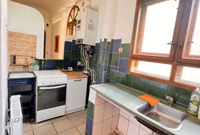 Apartament cu 3 camere semidecomandat în Central - 11