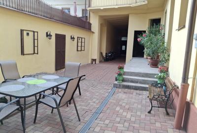Casă individuală cu 16 camere cu Teren 457 Mp în Central - 16