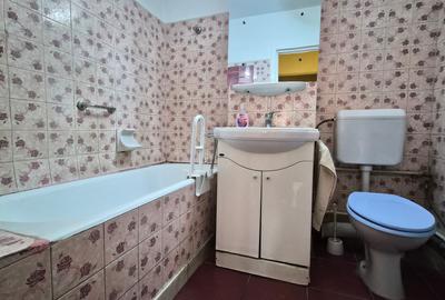 Apartament cu 3 camere decomandat în Tomis III - 19
