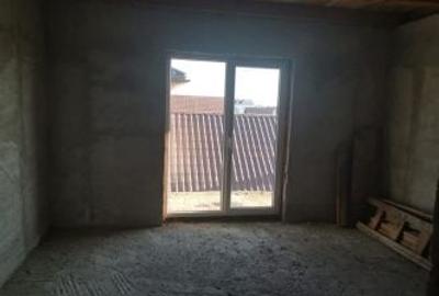 Casă cu 3 camere cu Teren 1000 Mp în Vetiș
