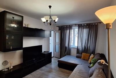 Apartament cu 3 camere semidecomandat, mobilat în Titan - 2