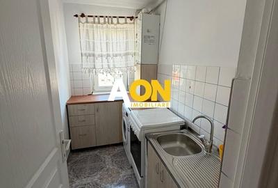Apartament cu 3 camere semidecomandat, mobilat în Cetate - 9