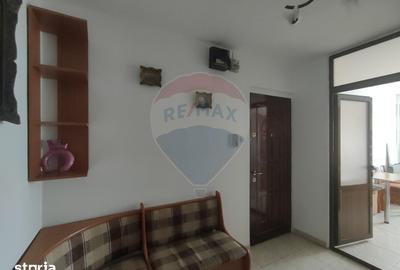 Apartament cu 3 camere în Calea Dumbrăvii