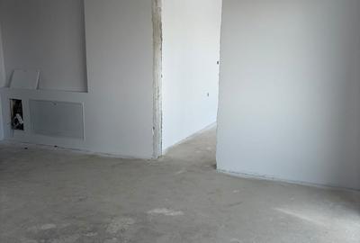 Apartament cu 3 camere decomandat în Iris
