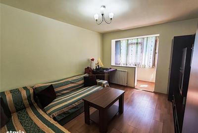 Apartament cu 3 camere decomandat în Vest