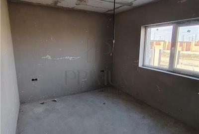 Duplex cu 3 camere cu Canalizare în Moșnița Veche - 3
