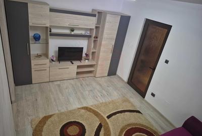 Apartament cu 2 camere semidecomandat în Micro 19