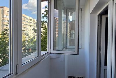 Apartament cu 2 camere decomandat în Vitan