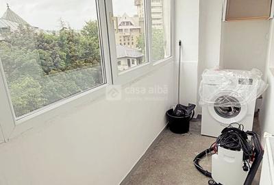 Apartament cu 3 camere, mobilat în Central