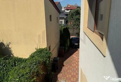 Casă cu 5 camere cu Teren 200 Mp în Dămăroaia
