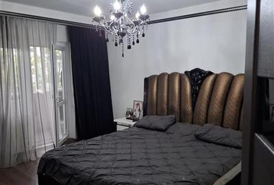 Apartament cu 4 camere semidecomandat în Dristor