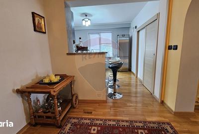 Casă cu 8 camere cu Teren 811 Mp în Obcini - 6