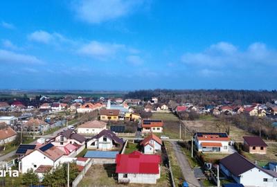 Teren de 1200 mp, în Bucovăț