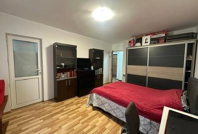 Garsonieră decomandată, mobilată în Obor